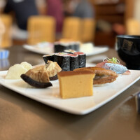 銀座寿司幸本店 丸ビル店 - 握り　季節限定　９貫　８５００円