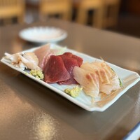 銀座寿司幸本店 丸ビル店 - 刺身　盛り合わせ　２人前　８８００円