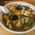 さえぐさ本店 - 料理写真:幸せの広東麺には多数の具材が入っていてテッテレーってなる