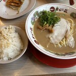 天下一品 - 料理写真:全景