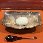 割烹 新多久 - （水菓子）むかごのアイスクリーム