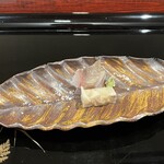 割烹 新多久 - （先付）石鯛のお造りと煮凝り