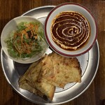 アジアンダイニング　ヤミー - チーズナンセット(マトンカレー辛口)1300円　