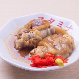 天満の名店小林商店から受け継ぐ「名物豚足」