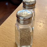 クリントン・ストリート・ベイキング・カンパニー - 胡椒を貰って振りかけた