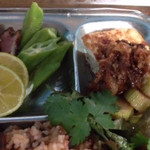 くう食堂 - 大きなオクラにネギに似た何かが美味しかったです