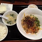 本格四川料理 麻辣先生 - 