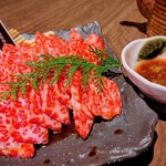 くつろぎの個室焼肉 和牛の里 - 和牛の里カルビ(200g)