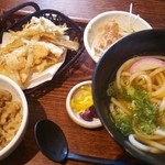 Ikeya Shokudou - ごぼう天ぷらうどんと炊き込みご飯