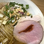 めん処 きよ洲 - 豚と鶏むねチャーシューが濃い！野菜がスープに合う！