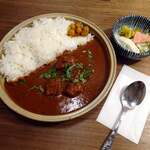 カレーショップ フェンネル - ポークビンダルー（大盛り）1300円（大盛りプラス150円）