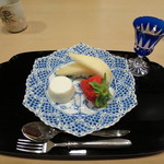 桜田 - ジャスミンティーのババロア、とちのか、ルレクチェという洋梨