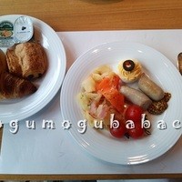 ポム・ダダン - 朝食