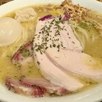 特級鶏蕎麦 龍介 プレイアトレ土浦店 - 特級濃厚鶏そば