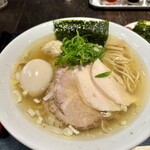 特級鶏蕎麦 龍介 プレイアトレ土浦店 - 特級塩そば