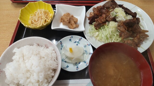 なか志ま旅館 食堂（上桧木内）｜秋田・仙北市の家庭料理