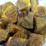 澤光青果 - 料理写真:色が黒い珍しい柿☆