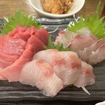 わ楽 - お刺身　生本マグロ、生真鯛、生カンパチ…かな？
