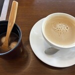 かもめ屋本家 - 食後の月変わりデザートと珈琲