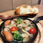 鍋･鉄板酒場あじと - 