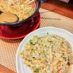 藤吉 河内天美店 - 焼飯大盛／カレーラーメン