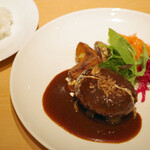 YEBISU BAR - ビーフハンバーグランチ