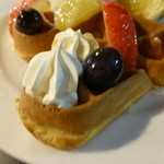 L'apre's midi Cafe' - ワッフルの一片