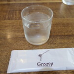 グルービー - （2025/10月）お冷とおしぼり