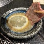 焼肉 喰心 - レモンのタレが合う！