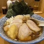 中華そば 笑歩 - 生姜たっぷりで温まる