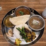 BLOCK HOUSE 水曜カレー - 