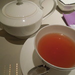 パブロフ - 紅茶はポットサービス
