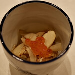 鮨 やすみつ - お鮨屋さんの松茸ご飯