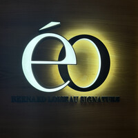 エ・オ ベルナール・ロワゾー・スィニャテュール - 