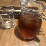 ランビアンス ドゥース - お水ではなく、アールグレイの紅茶をピッチャーでいただけます