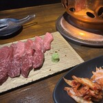 炭火焼肉皆家 - 