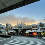 立喰うどん・そば　大和庵 - 大阪メトロ九条駅真下より