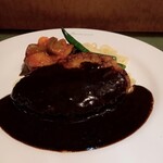 ア・トレ・ヤン - ハンバーグの黒