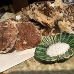 離亭 三ぶん - 椎茸と舞茸の天ぷら　野趣溢れる味わい