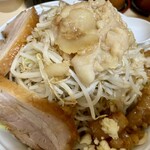 自家製ラーメン大者 - 野菜増しだから相当な量です。
