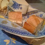Assiette - ランチセットのパン