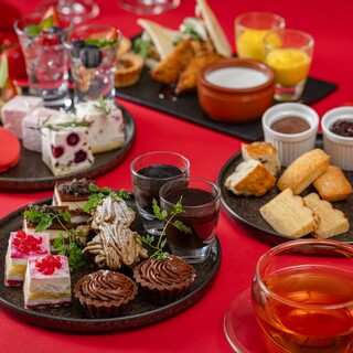 【アフタヌーンティー】季節のテーマを愉しむティータイム