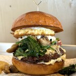 1/3 HAMBURGER FACTORY - ・NY生まれのチーズポパイバーガー 1,800円/税込
・エッグ 150円/税込