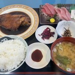 カネシチ水産 - 煮魚＋刺身定食