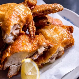 皮パリパリ『ひな鳥半身揚げ』