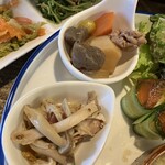 居酒屋もくもく - 肉じゃがときのことベーコンのマリネ