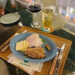 Prost Sausage & Kunsei Bar Okinawa Umikajiterasu Ten - 