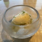 ベージュ アラン・デュカス 東京 - 