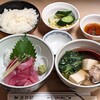 大衆割烹 三州屋 - 三州屋 銀座店 ぶり刺身定食 鳥豆腐付き 税込1,500円 ご飯七分盛りでお願い