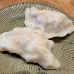 餃子といえば芭莉龍 - エビ水餃子　2個330円